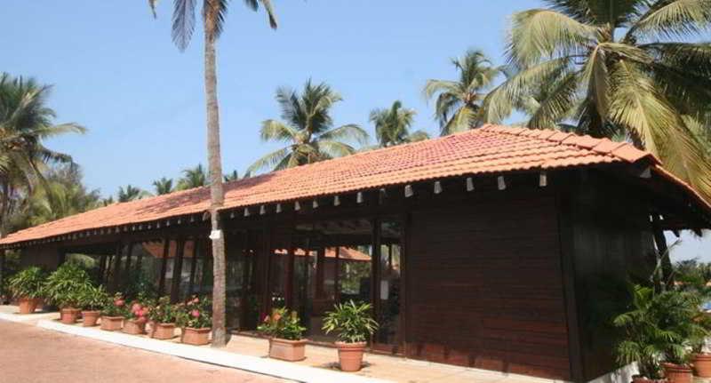Marquis Beach Resort Candolim Exterior foto